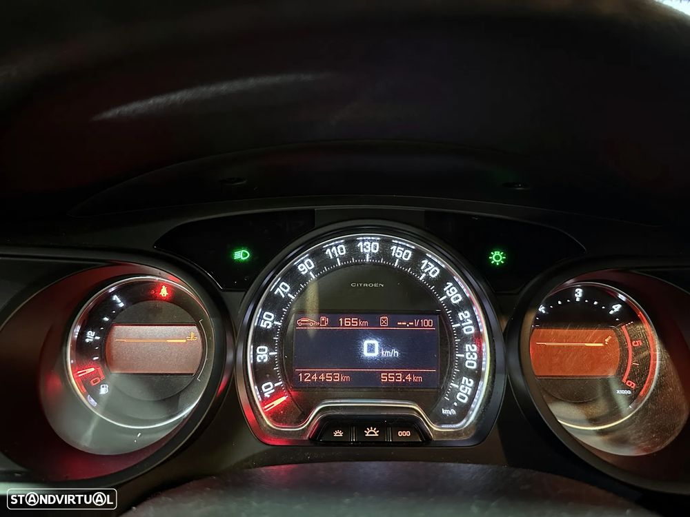 Citroën C5 Tourer 1.6 HDi Séduction - 27