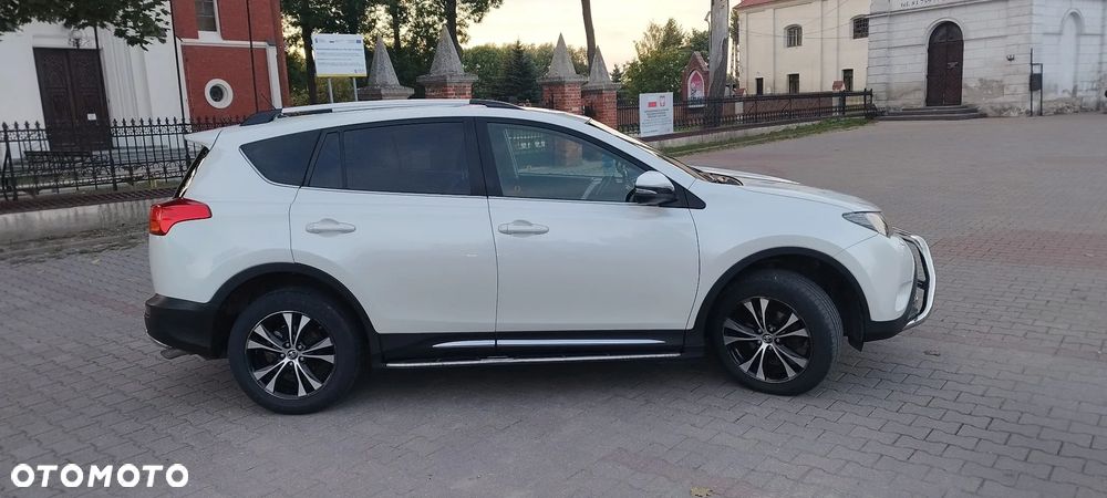 Toyota Rav4 2014 photo 4