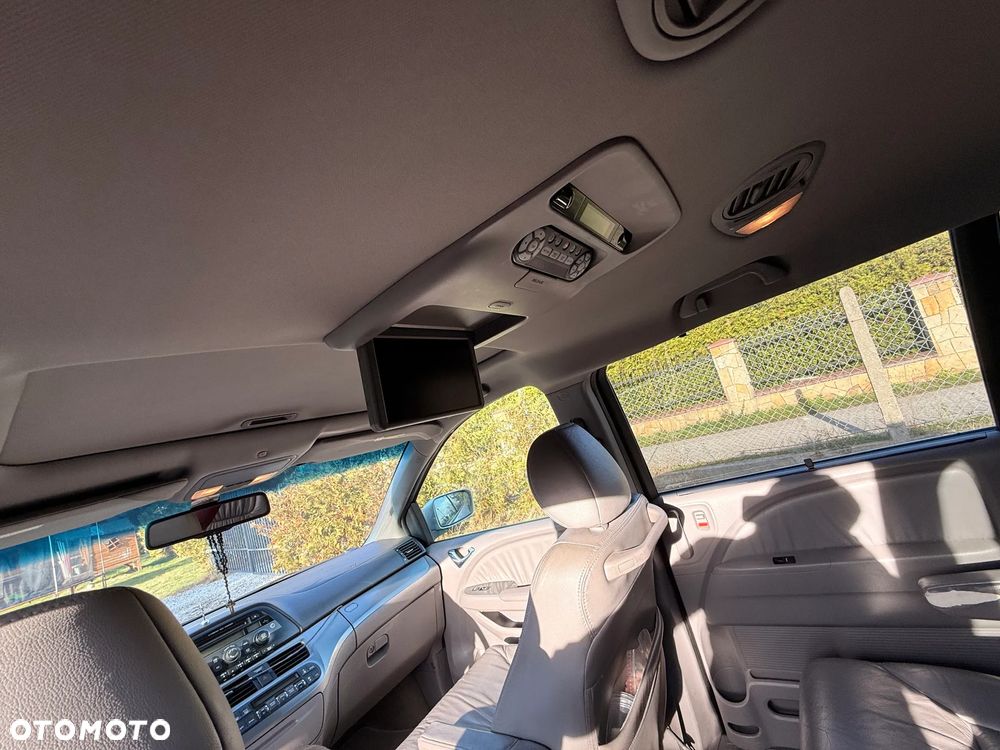 Honda Odyssey 3.5 LX - 9