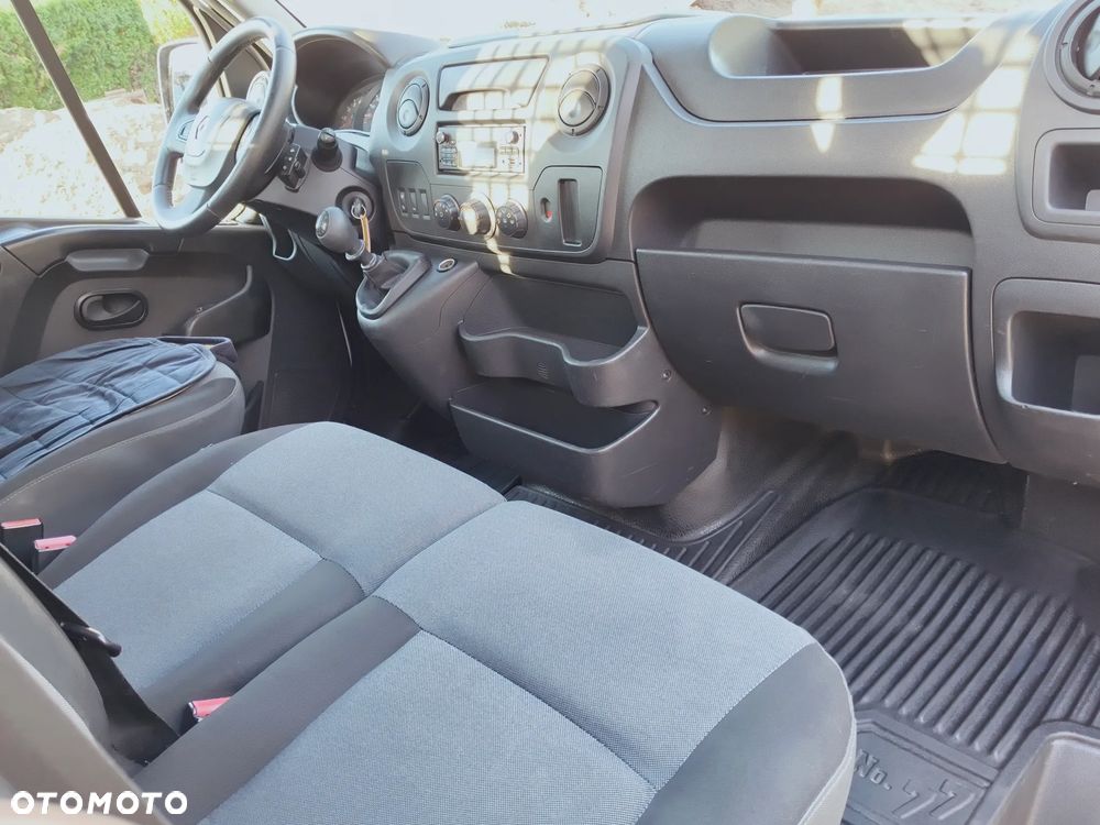 Renault Master - 18