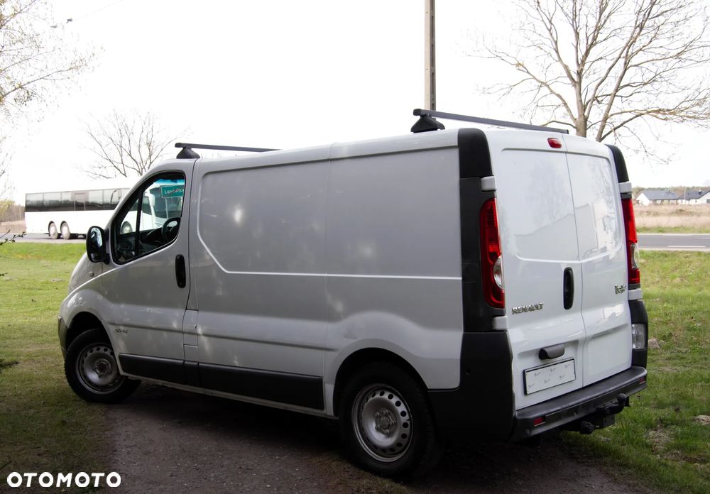 Renault Trafic - 12