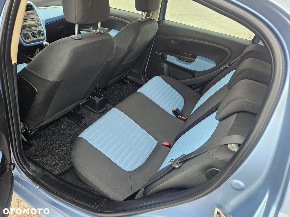 Fiat Grande Punto - 9