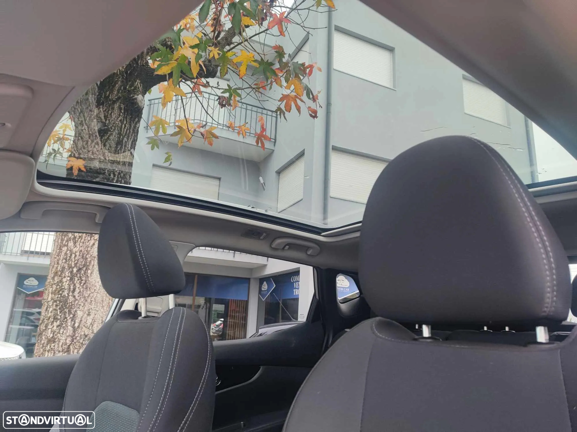 Nissan Qashqai 1.5 dCi N-Connecta J18+Led - 24