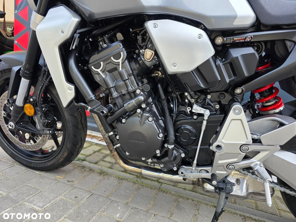 Honda CB - 11