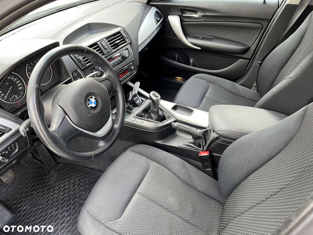 BMW Seria 1 - 15