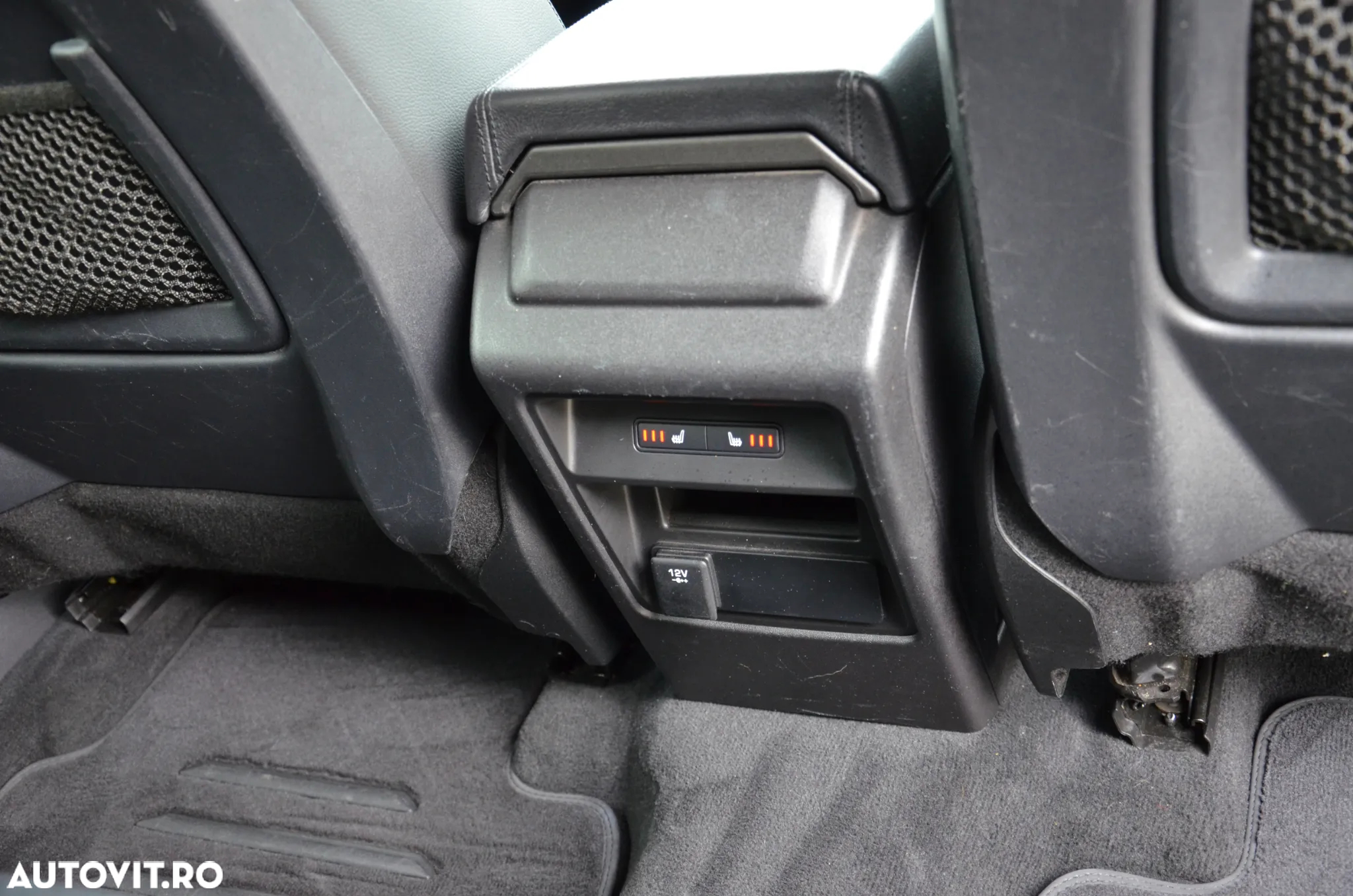 Land Rover Discovery Sport 2.0 D180 R-Dynamic MHEV HSE - 15
