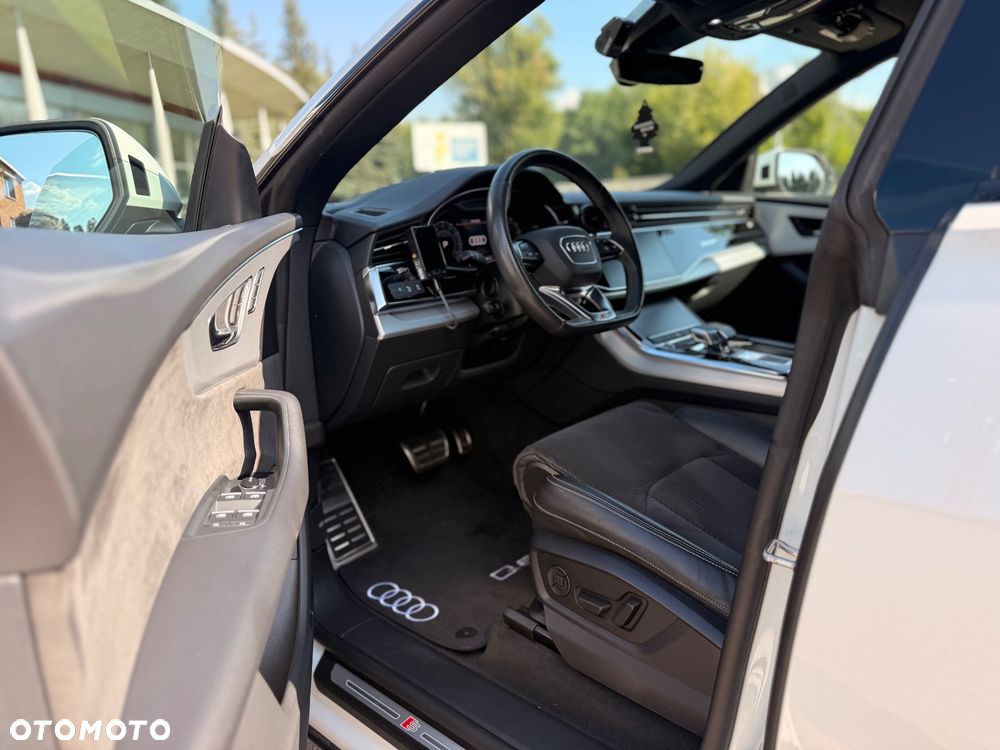 Audi Q8 55 TFSI mHEV Quattro Tiptronic - 17
