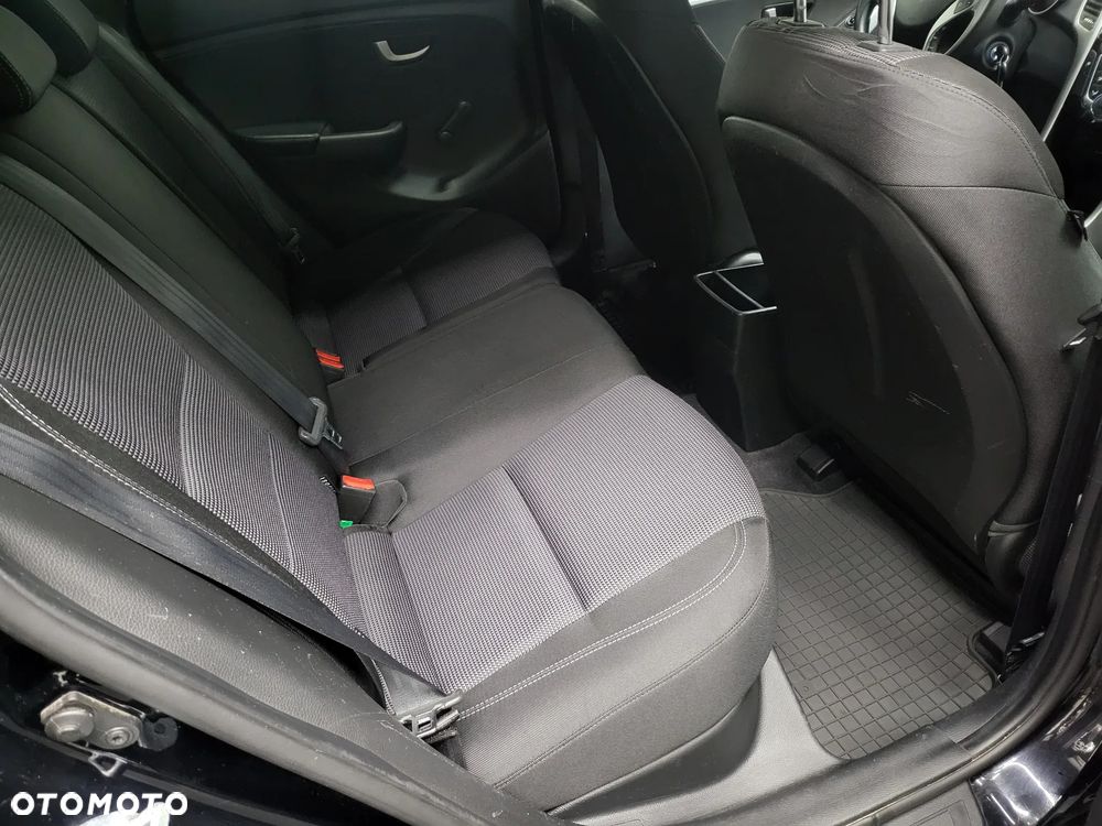 Hyundai i30 1.6 CRDi Premium - 12