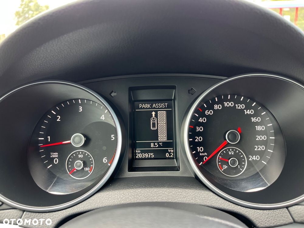 Volkswagen Golf 1.6 TDI DPF BlueMotion Technology Team - 33