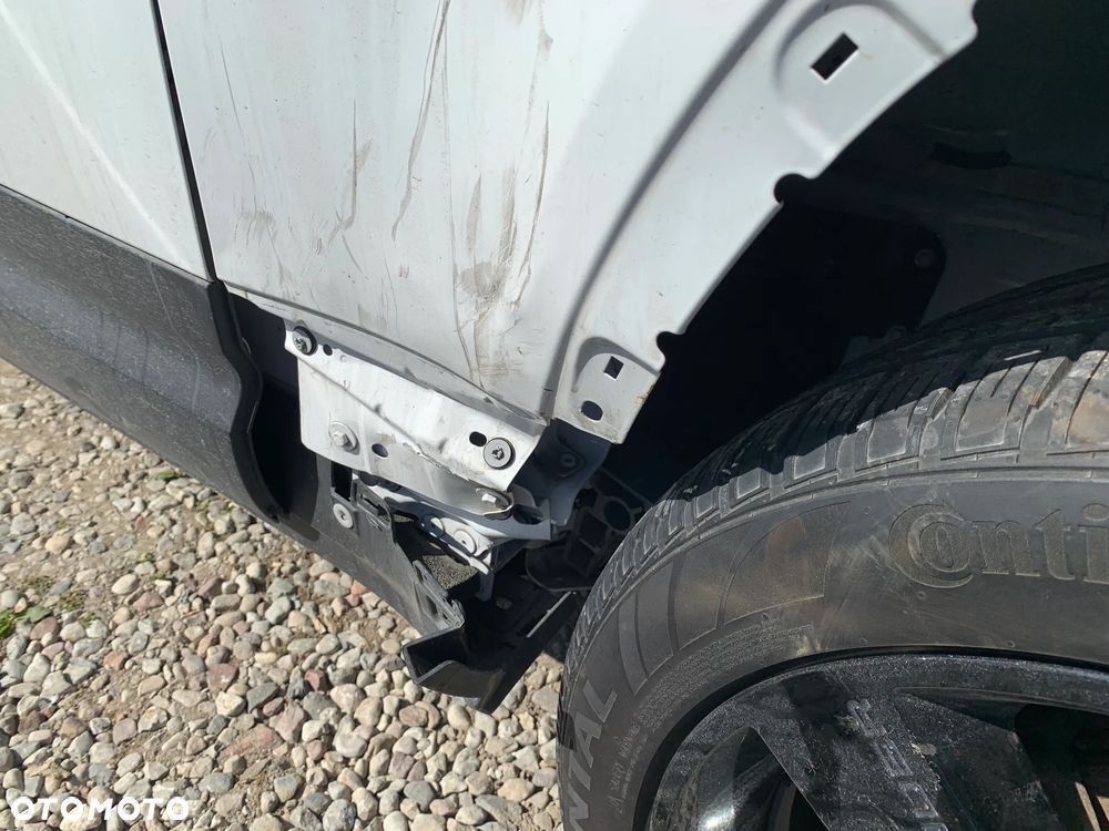 Land Rover Defender 110 P300 - 23