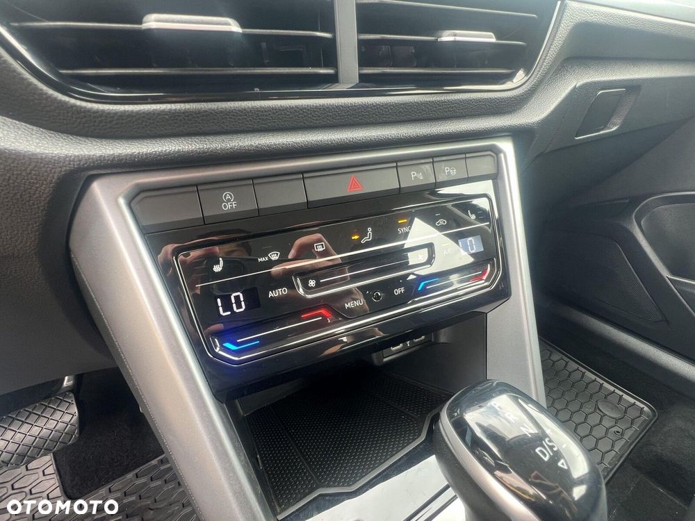 Volkswagen T-Roc 1.5 TSI Life DSG - 18