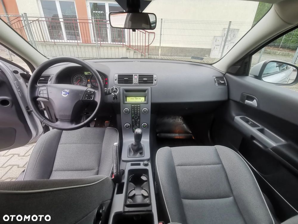 Volvo C30 D2 R-Design - 11