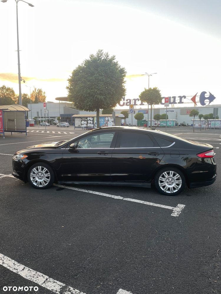 Ford Fusion - 7