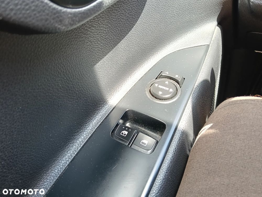 Kia Rio 1.2 L - 17