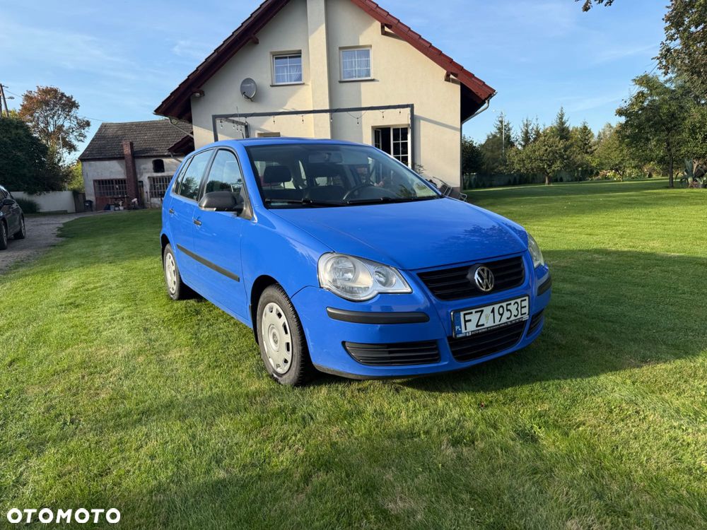 Volkswagen Polo - 2
