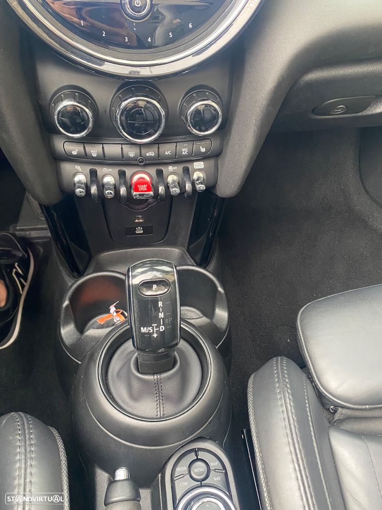 MINI Cabrio Cooper Premium Plus Essential Auto - 34