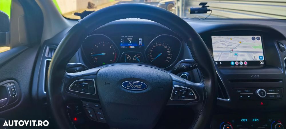 Ford Focus 1.5 EcoBlue Start-Stopp-System Aut. TITANIUM - 6