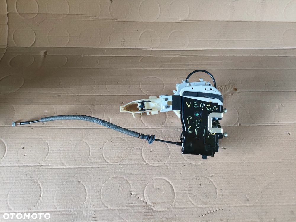 KIA VENGA 09- ZAMEK DRZWI PRZAWY PRZÓD 6-PIN - 2