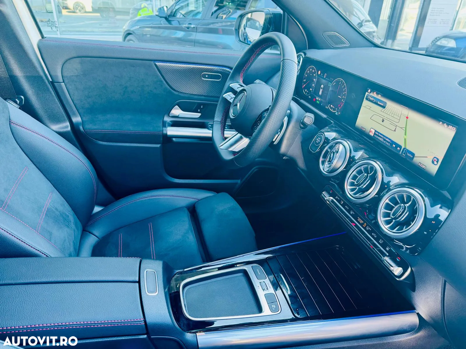 Mercedes-Benz GLA - 17