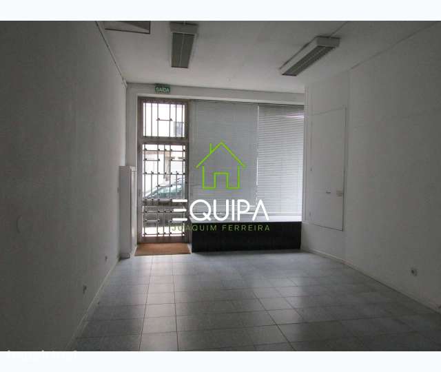 Espaço comercial licenciado para comercio e serviços na Rua 5 de Out - Grande imagem: 5/15
