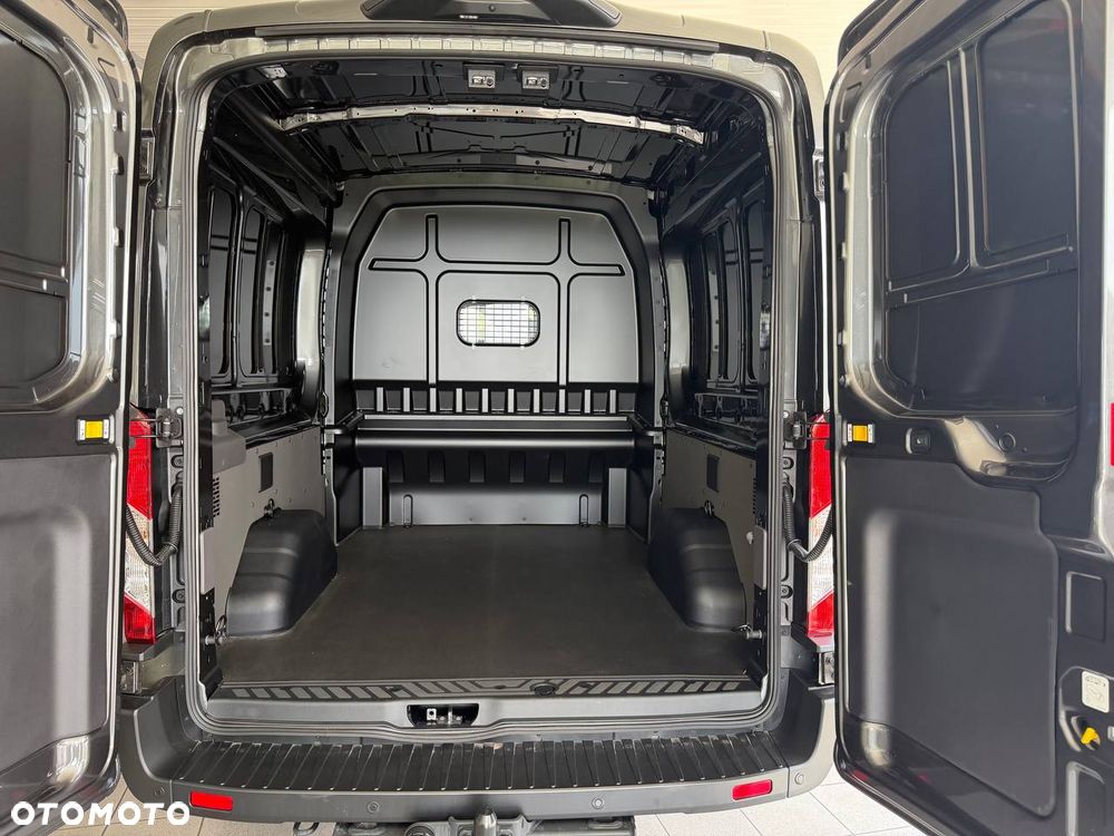 Ford Transit - 9