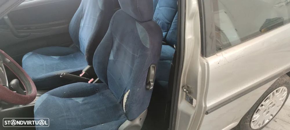 LANCIA Y PARA PEÇAS - 7