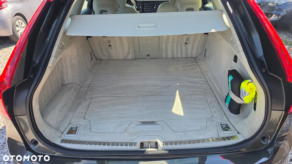 Volvo V90 D4 Geartronic Momentum - 20