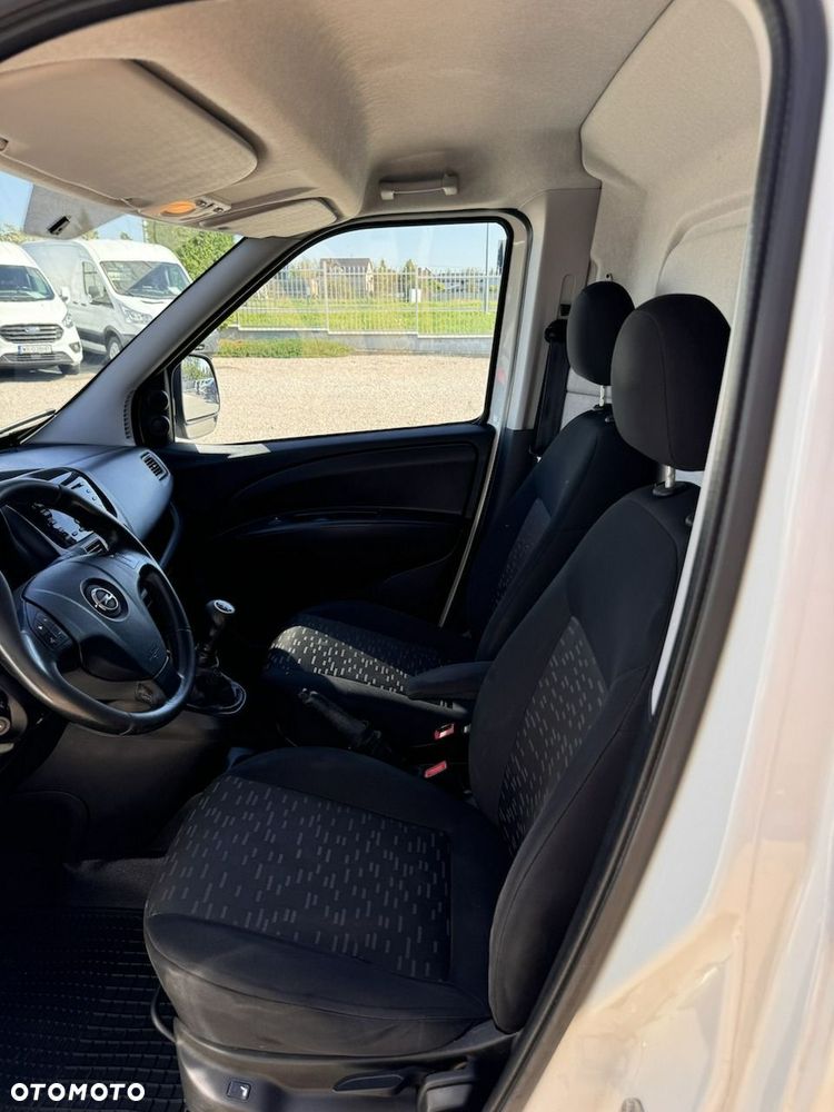 Opel Combo - 21
