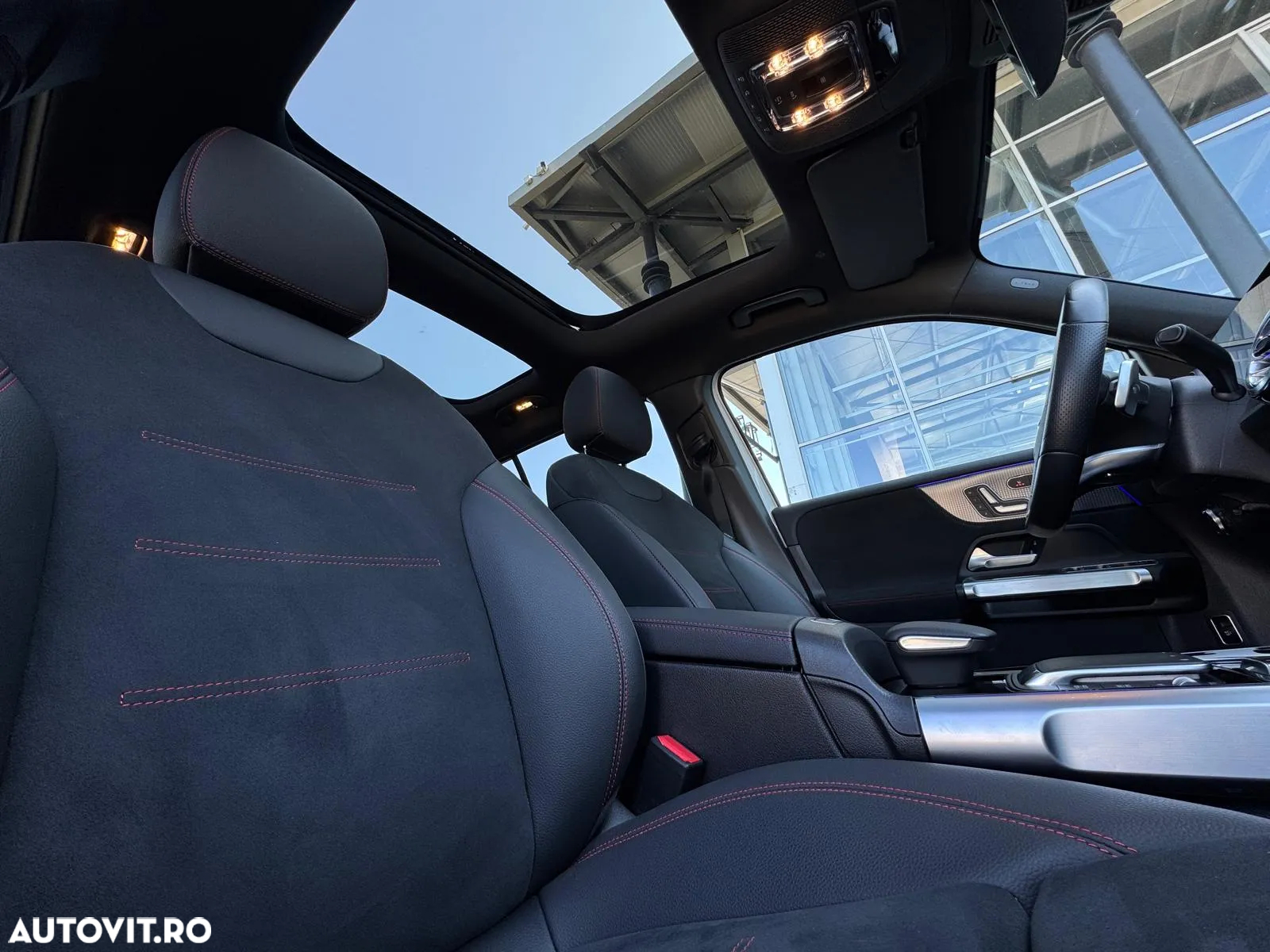 Mercedes-Benz EQB 300 4MATIC - 23