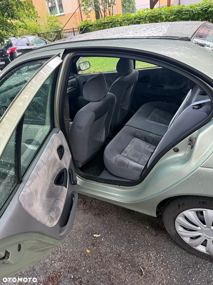 Renault Megane 1.6 - 6