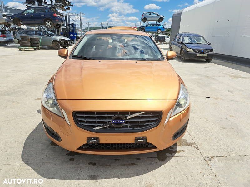 Dezmembrari / Dezmembrez Volvo S60 II [Fabr 2010-2018] 2.4 D5244T11 cutie viteze manuala cod culoare VIBRANT COPPER - 1