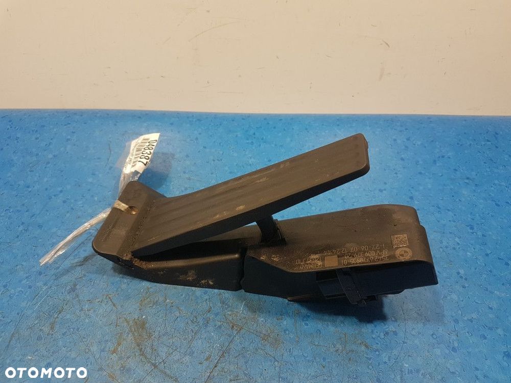 BMW 1 E87 118D POTENCJOMETR GAZU 74766500 N47 - 3