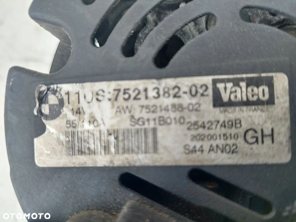 BMW E46 316 318 ALTERNATOR 7521382-02 - 2