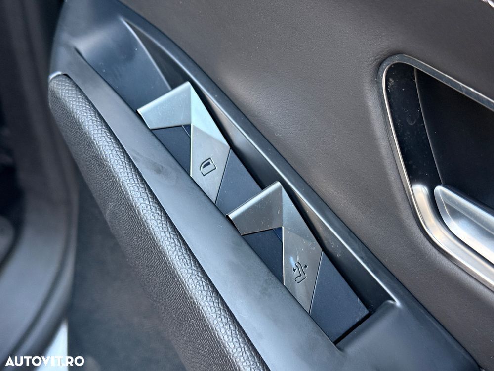 DS Automobiles DS 7 Crossback - 11