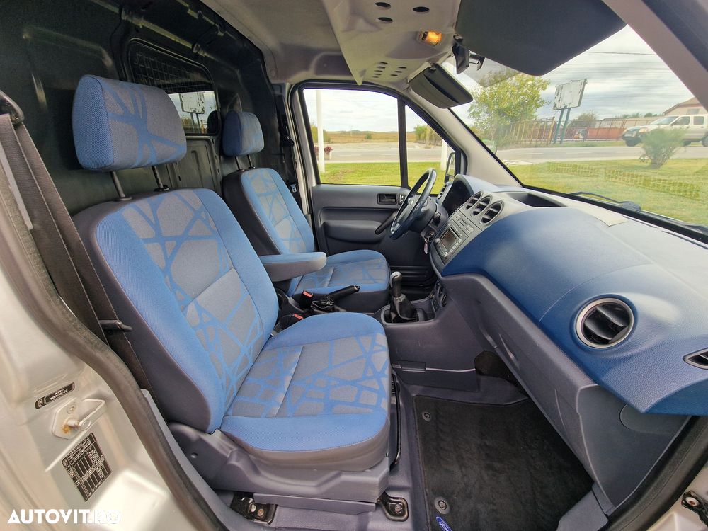 Ford Transit Connect - 7