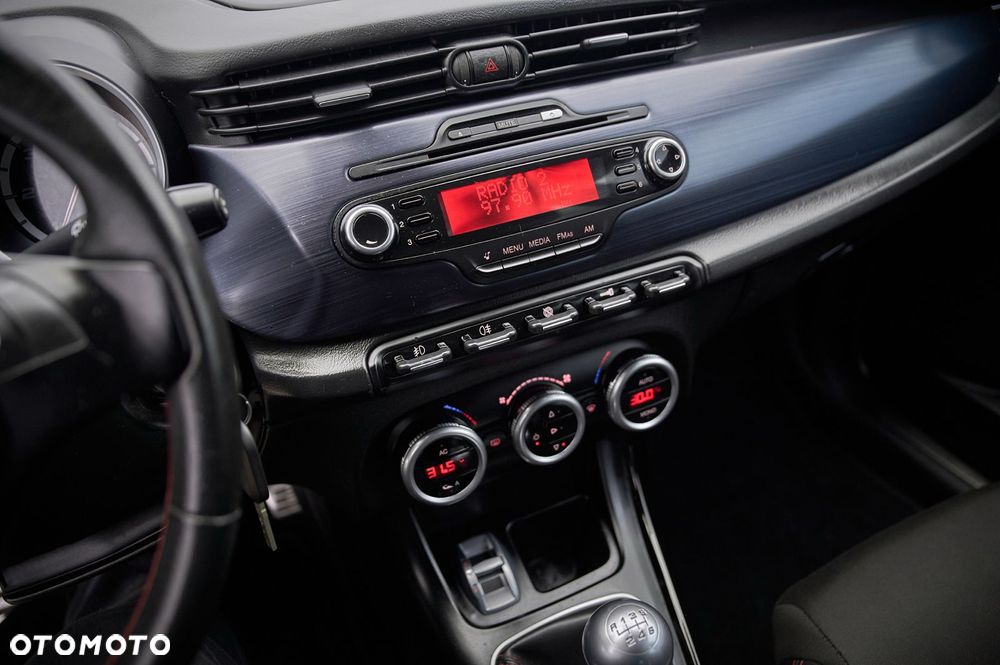 Alfa Romeo Giulietta 1.6 JTDM 16V Business - 26