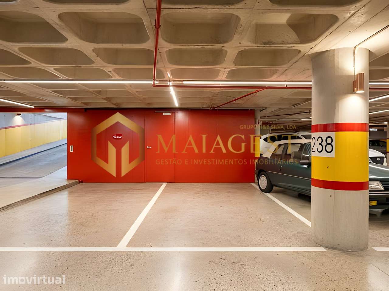 Oportunidade Única: Lugar de Garagem no Edifício Mota Galiza no Porto