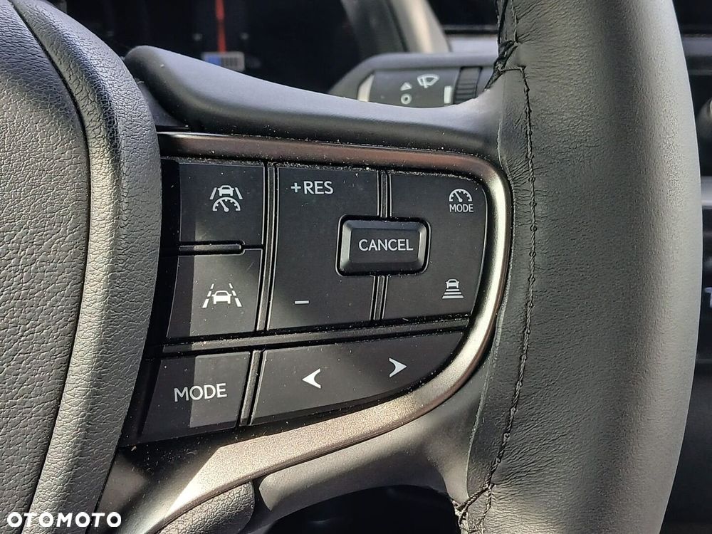 Lexus UX 300h F Sport Design - 34