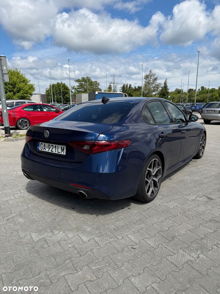 Alfa Romeo Giulia 2.0 Turbo 16V AT8 Veloce Ti - 7