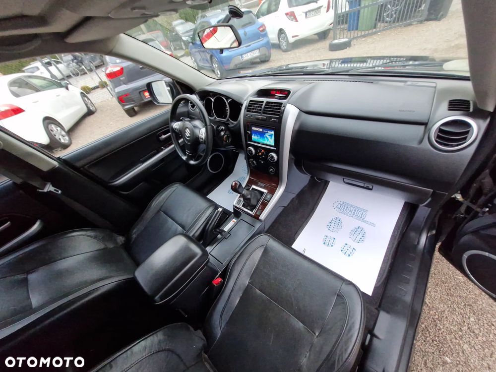 Suzuki Grand Vitara 1.9 DDiS Premium - 23