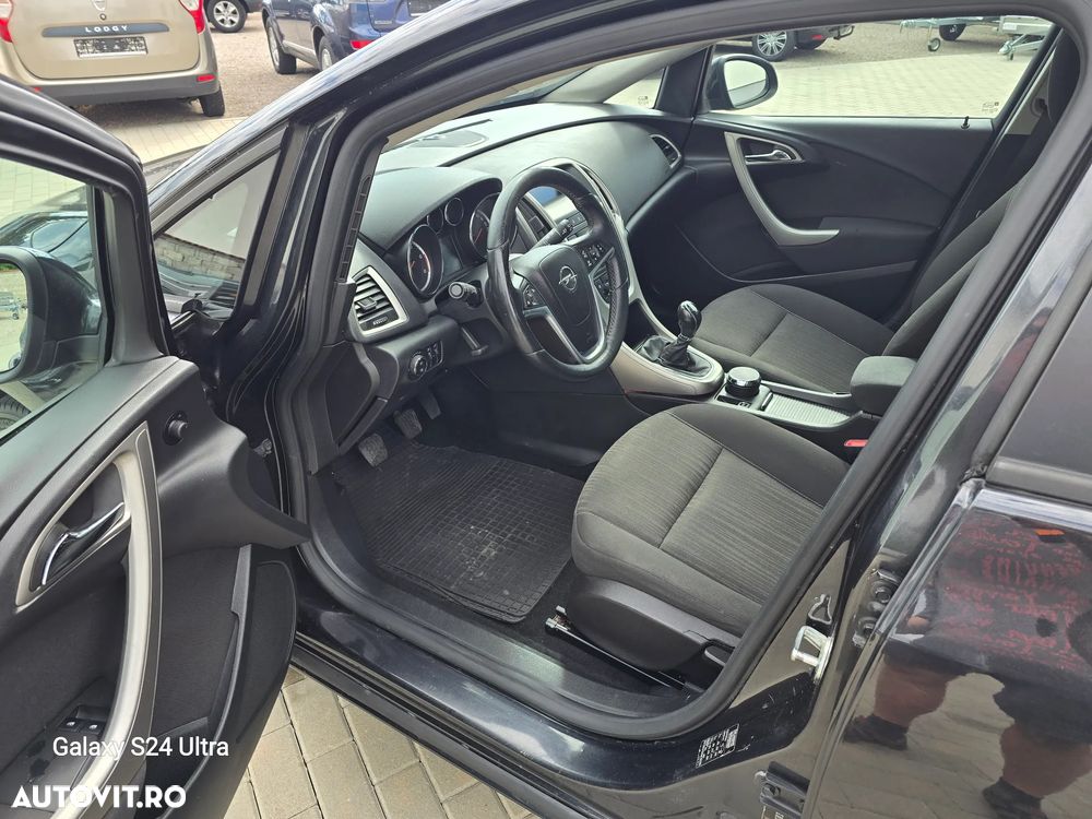 Opel Astra 1.7 CDTI Essentia - 9