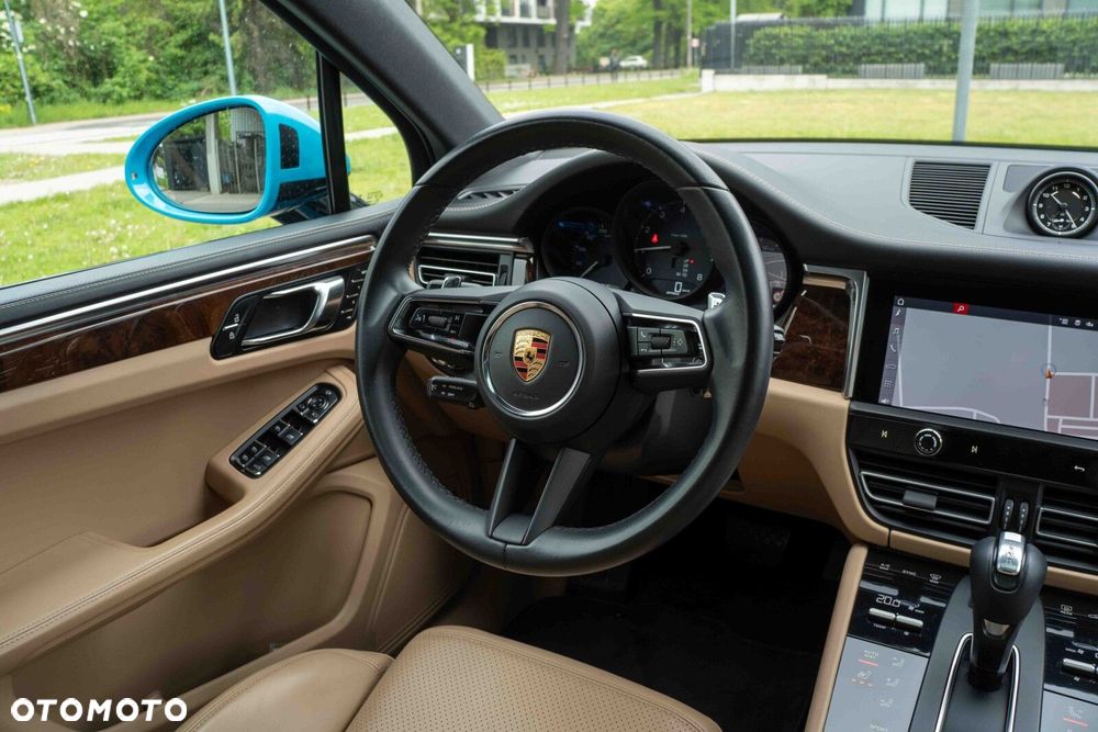 Porsche Macan Standard - 24