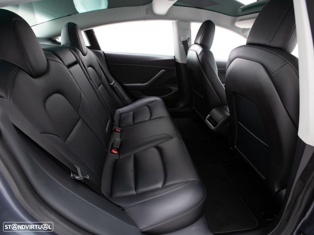 Tesla Model 3 Standard Range Plus RWD - 11