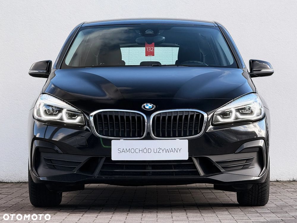BMW Seria 2 218d - 5