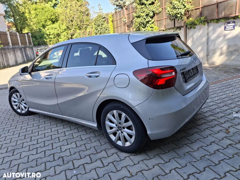 Mercedes-Benz A 180 7G-DCT - 4