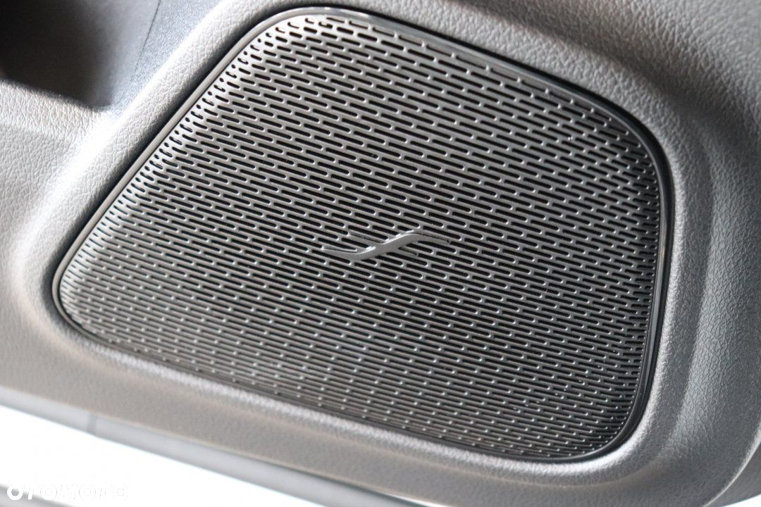 Mercedes-Benz EQA - 15
