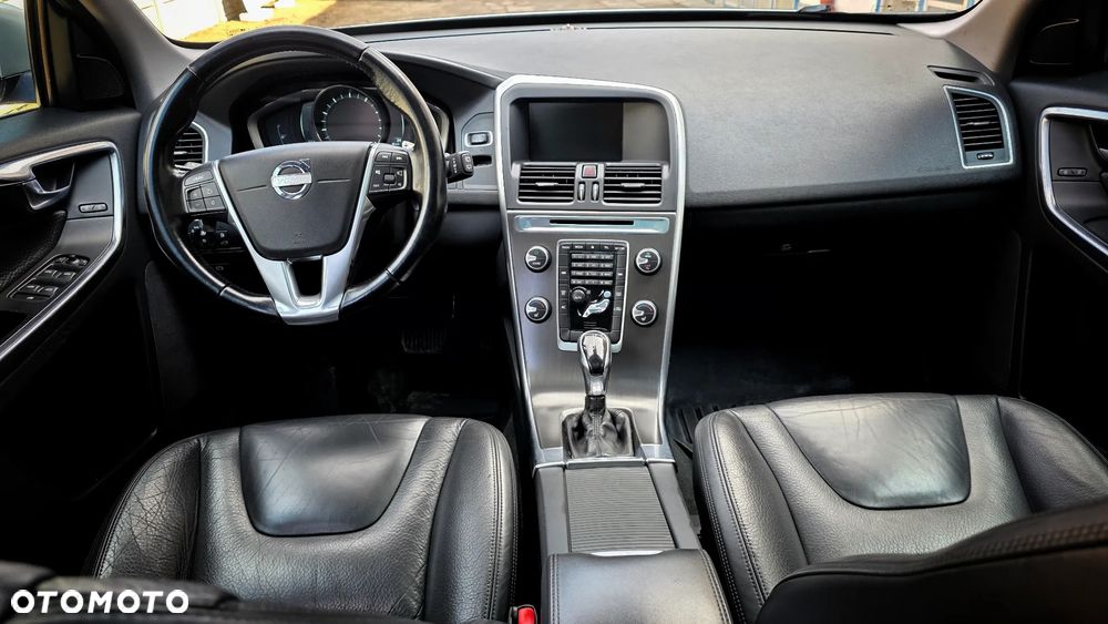 Volvo XC 60 T6 AWD Edition Pro - 22