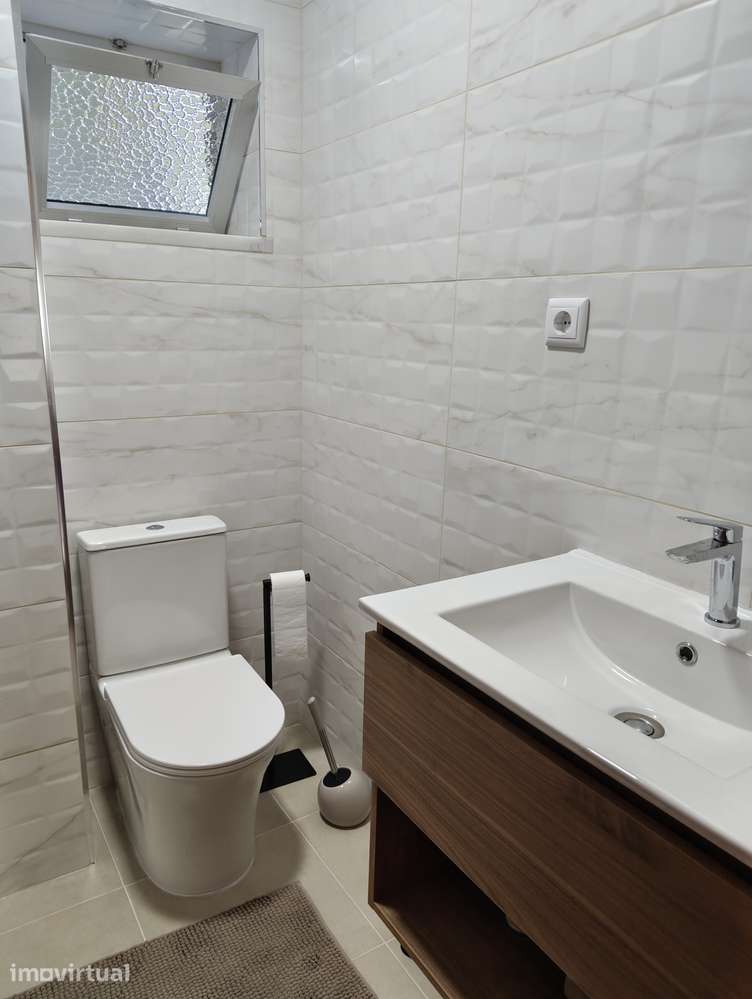 Alugo quarto individual - Grande imagem: 2/6