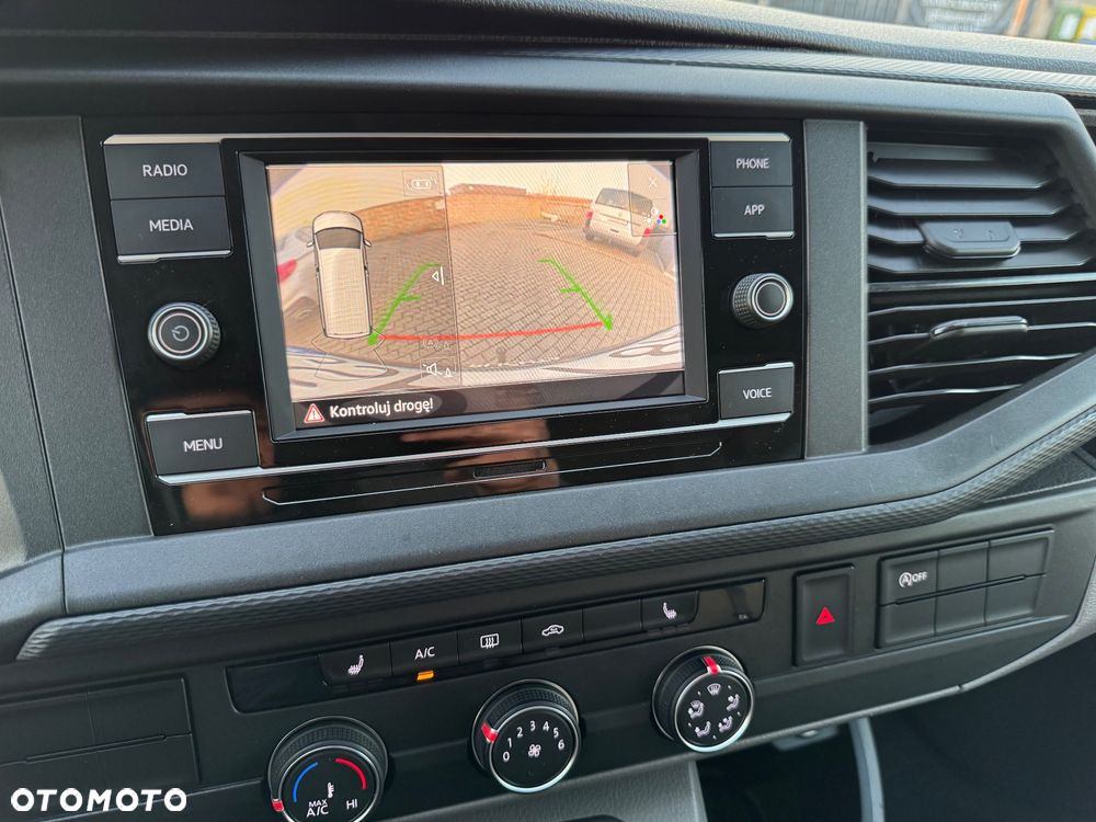 Volkswagen Transporter - 23