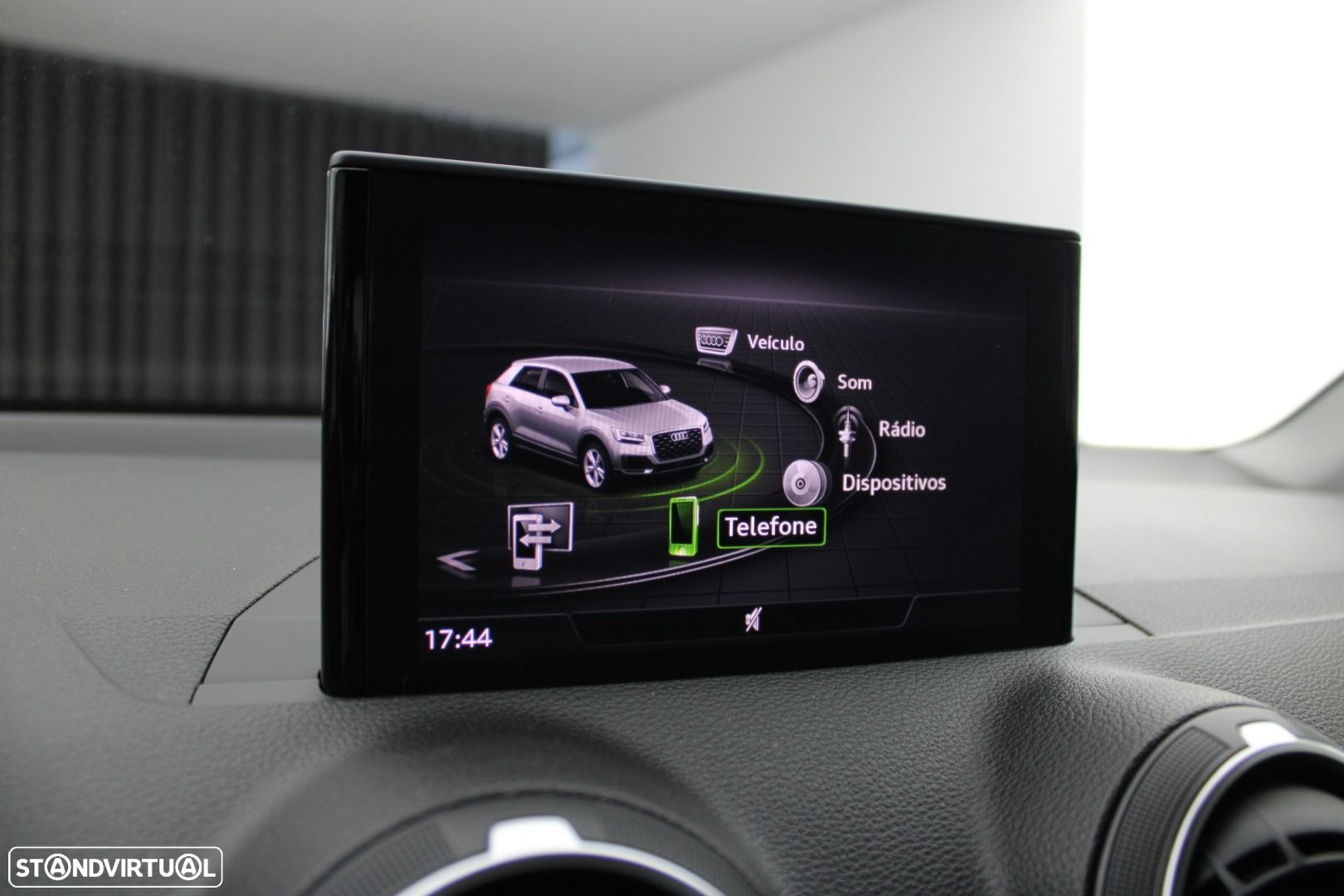 Audi Q2 30 TDI Design - 15